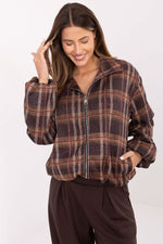 Oppdag vårt utvalg av stilfulle Brun Jakke Rue Paris til dame i ulike størrelser og kvalitetsmaterialer – perfekte til jobb, fritid og alle dager. Rask levering og gode priser hos MS Stylehaven. se mer!