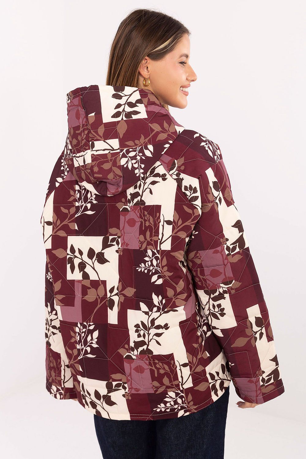 Oppdag vårt utvalg av stilfulle  Jakke Italia Moda til dame i ulike størrelser og kvalitetsmaterialer – perfekte til jobb, fritid og alle dager. Rask levering og gode priser hos MS Stylehaven. se mer!