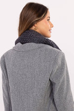 Oppdag vårt utvalg av stilfulle  Sjal AT til dame i ulike størrelser og kvalitetsmaterialer – perfekte til jobb, fritid og alle dager. Rask levering og gode priser hos MS Stylehaven. se mer!