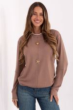  Blouse model 220422 Relevance 