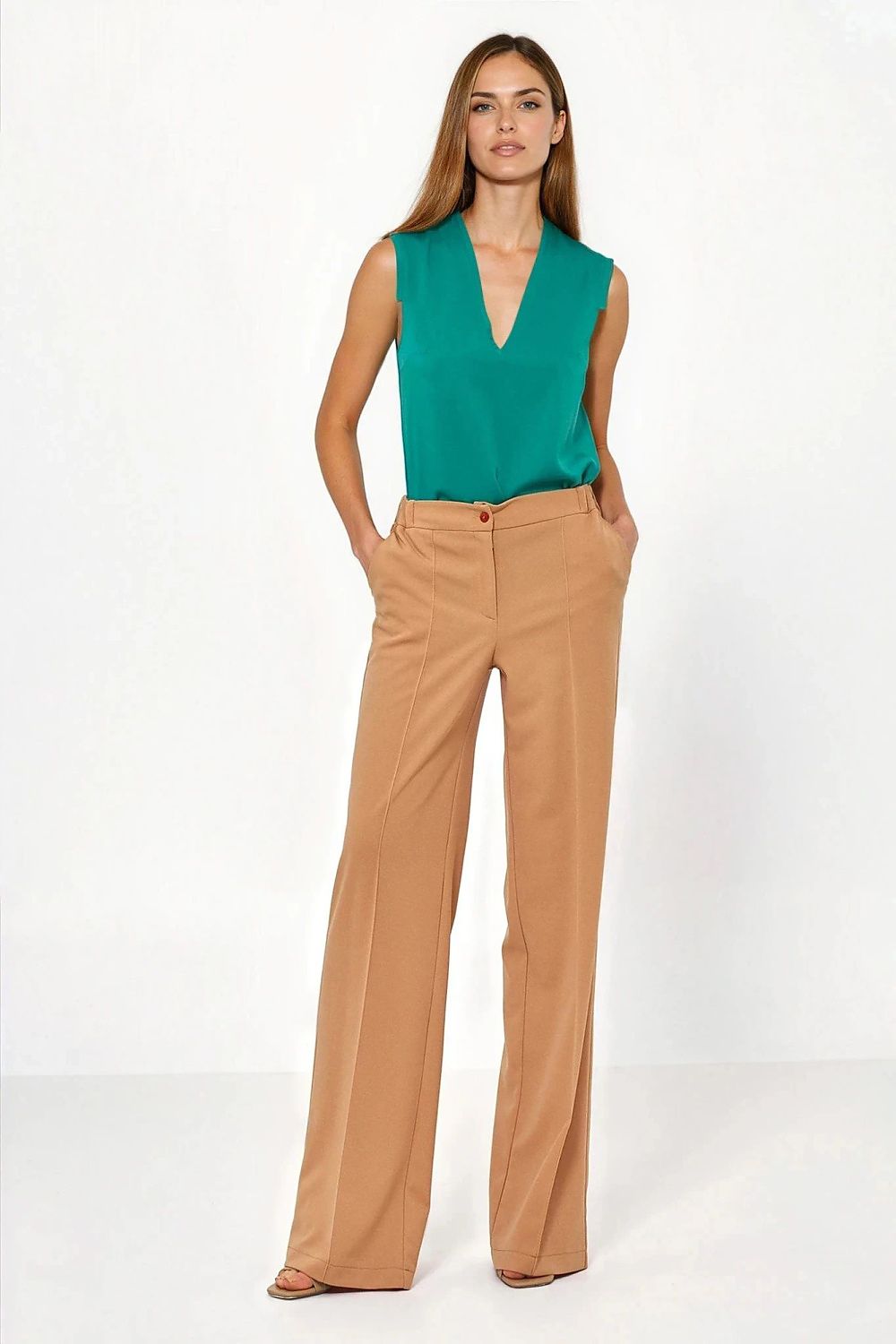  Women trousers model 221221 Nife 