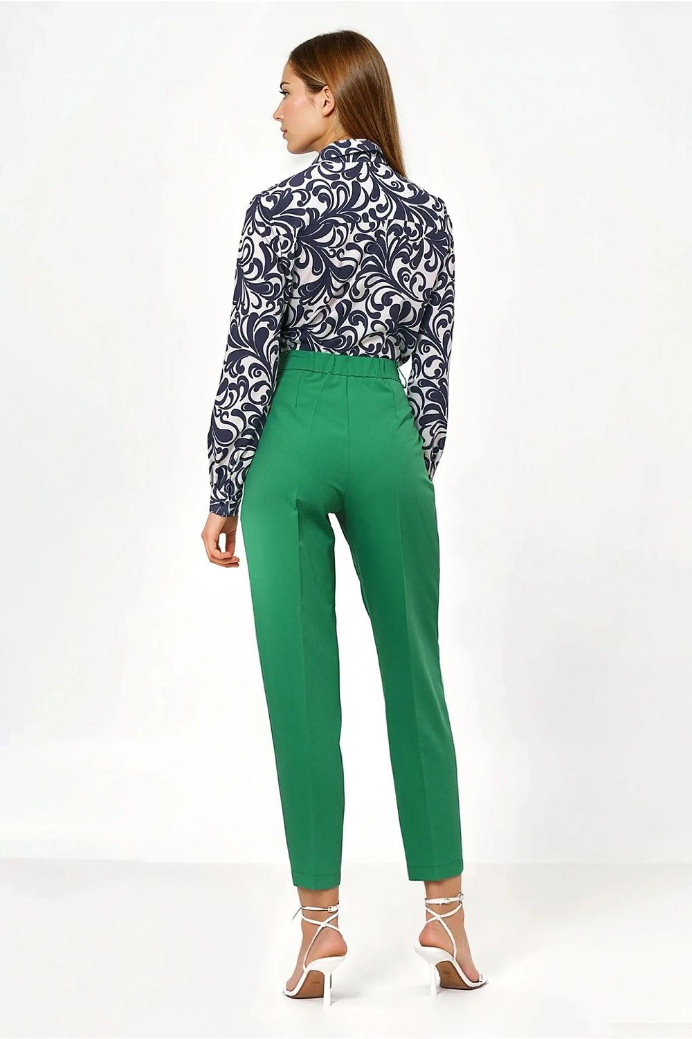 Women trousers model 221732 Nife 