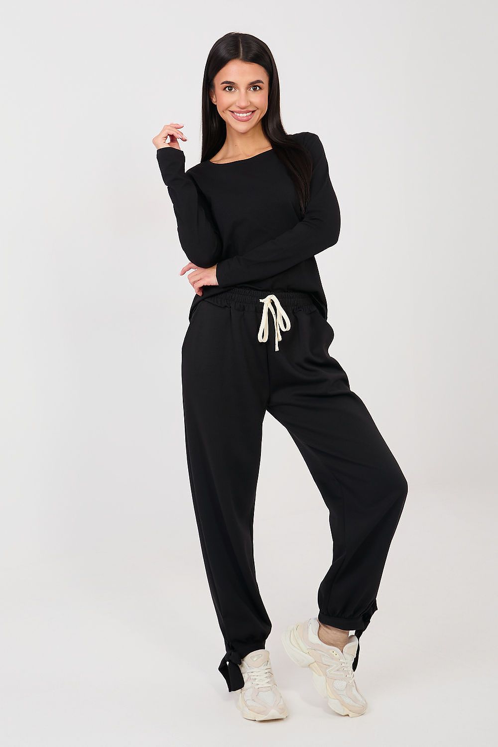  Tracksuit trousers model 223783 Italy Moda 