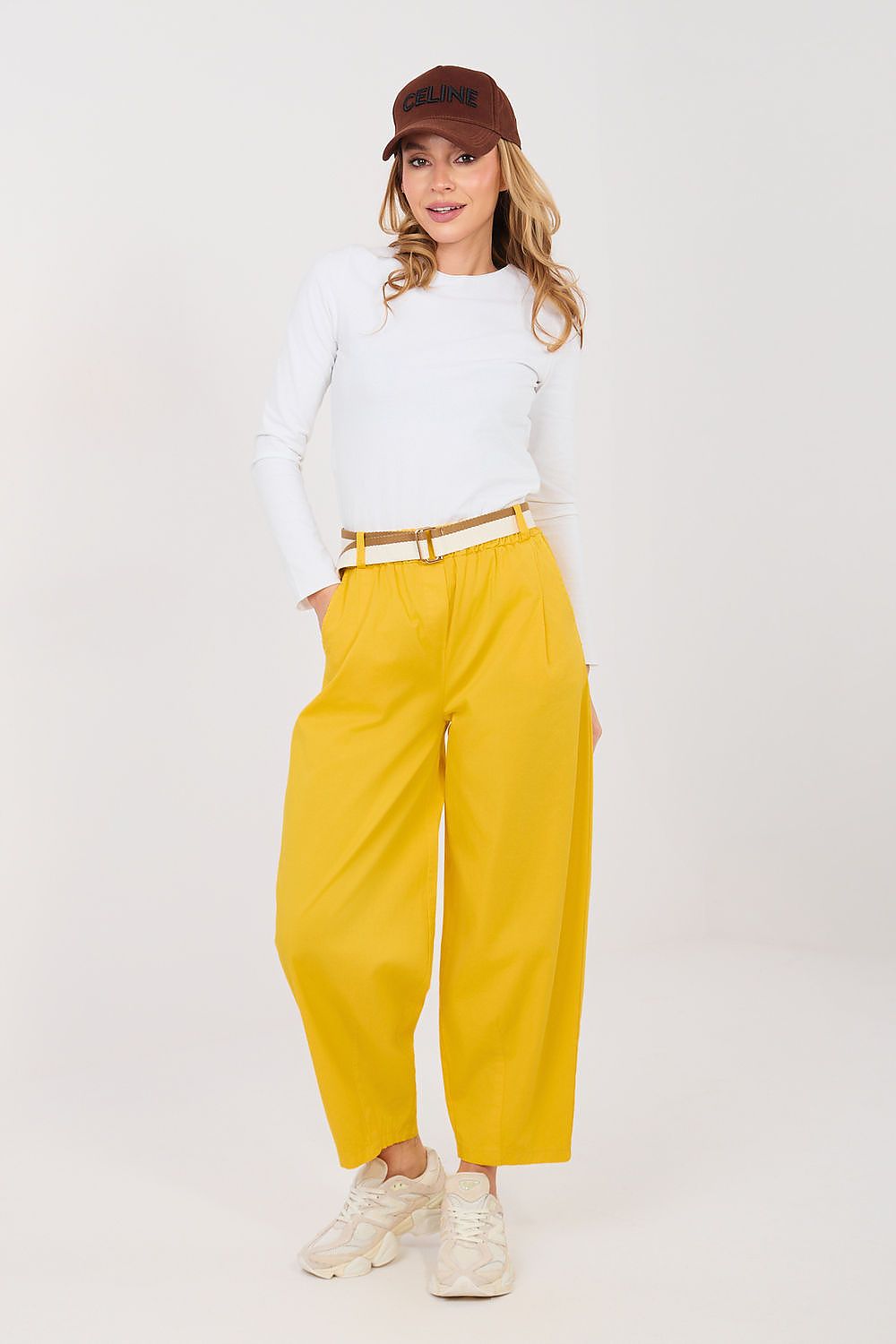  Women trousers model 224180 Italy Moda 