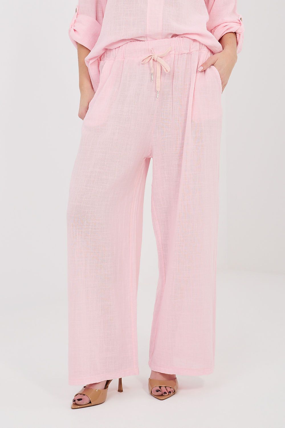  Women trousers model 225493 Italy Moda 