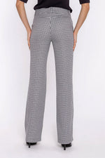  Women trousers model 231674 Nife 