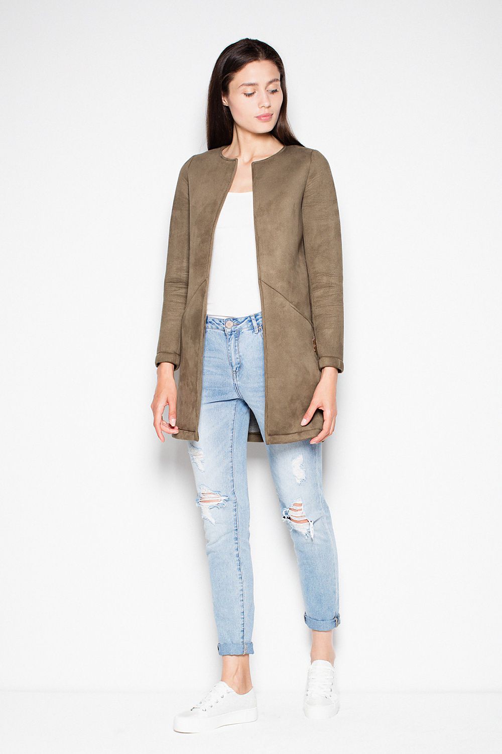 Oppdag vårt utvalg av stilfulle Grønn Frakk Venaton til dame i ulike størrelser og kvalitetsmaterialer - perfekte til jobb, fritid og alle dager. Rask levering og gode priser hos MS Stylehaven. se mer!