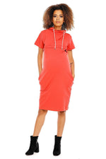 Praktisk komfort gravidkjole fra PeeKaBoo til dame fra MS StyleHaven, laget av Bomull; Elastan, farge Rød 2, størrelse M, med 3-4; short ermer, perfekt til casual; dress