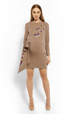 Sykepleie kjole fra PeeKaBoo til dame fra MS StyleHaven, laget av Bomull; Elastan, farge beige, størrelse L/XL, med 3-4; long ermer, perfekt til casual; dress