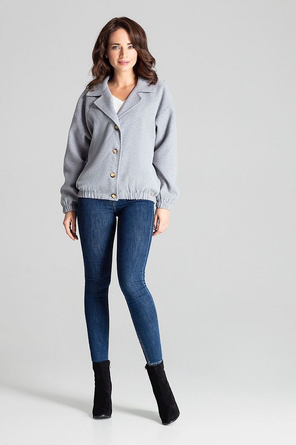 Oppdag vårt utvalg av stilfulle Grå Jakke Lenitif til dame i ulike størrelser og kvalitetsmaterialer - perfekte til jobb, fritid og alle dager. Rask levering og gode priser hos MS Stylehaven. se mer!