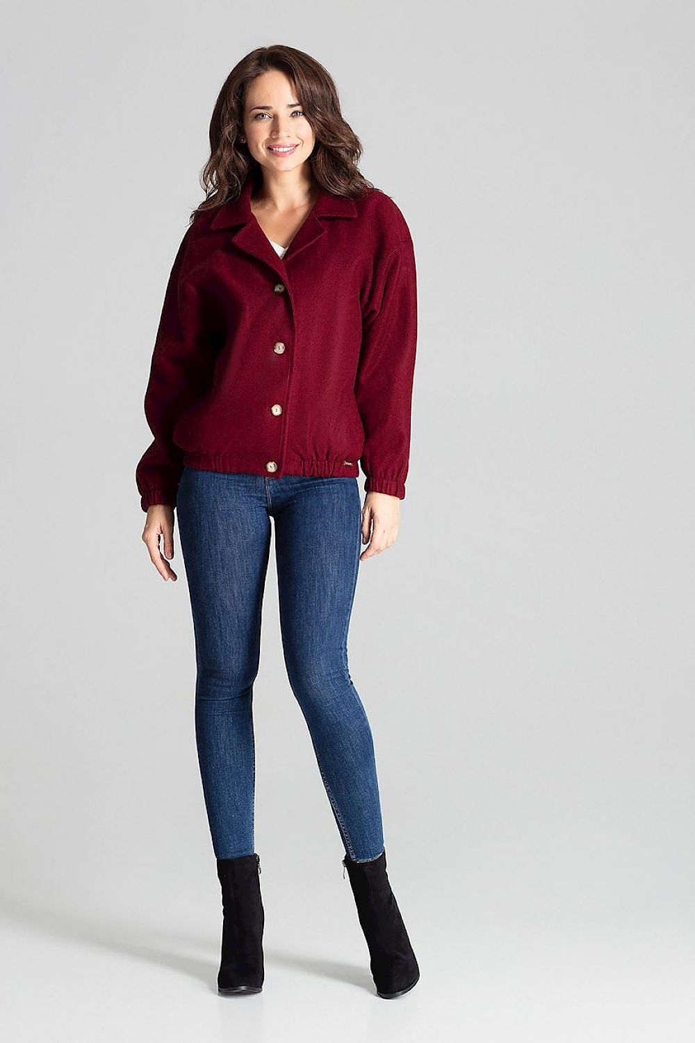 Oppdag vårt utvalg av stilfulle  Jakke Lenitif til dame i ulike størrelser og kvalitetsmaterialer – perfekte til jobb, fritid og alle dager. Rask levering og gode priser hos MS Stylehaven. se mer!