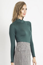 Bluse IVON til dame fra MS StyleHaven; laget av Viskose; farge GrÃƒÂ¸nn; stÃƒÂ¸rrelse 42; med long ermer; perfekt til dress