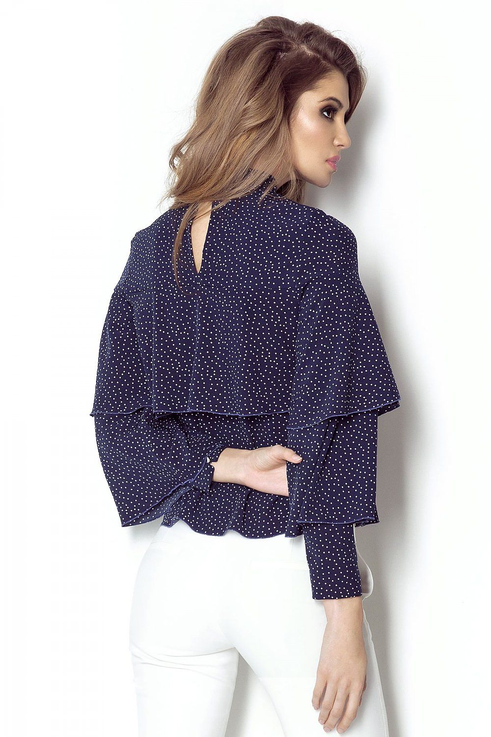 Bluse IVON til dame fra MS StyleHaven; laget av Viskose; farge beige; stÃƒÂ¸rrelse 36; med long ermer; perfekt til dress