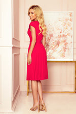 Lila plissert dagskjole – elegant og allsidig | Numoco til dame fra MS StyleHaven, laget av polyester, farge Rosa, størrelse XS, med short ermer, perfekt til casual; dress