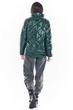 Oppdag vårt utvalg av stilfulle Rød Jakke Awama til dame i ulike størrelser og kvalitetsmaterialer – perfekte til jobb; fritid og alle dager. Rask levering og gode priser hos MS Stylehaven. se mer!