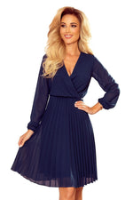 Isabella-kjole fra Numoco – Elegant plissert chiffongkjole for spesielle anledninger til dame fra MS StyleHaven, laget av polyester, farge Blå, størrelse XL, med long ermer, perfekt til casual; dress