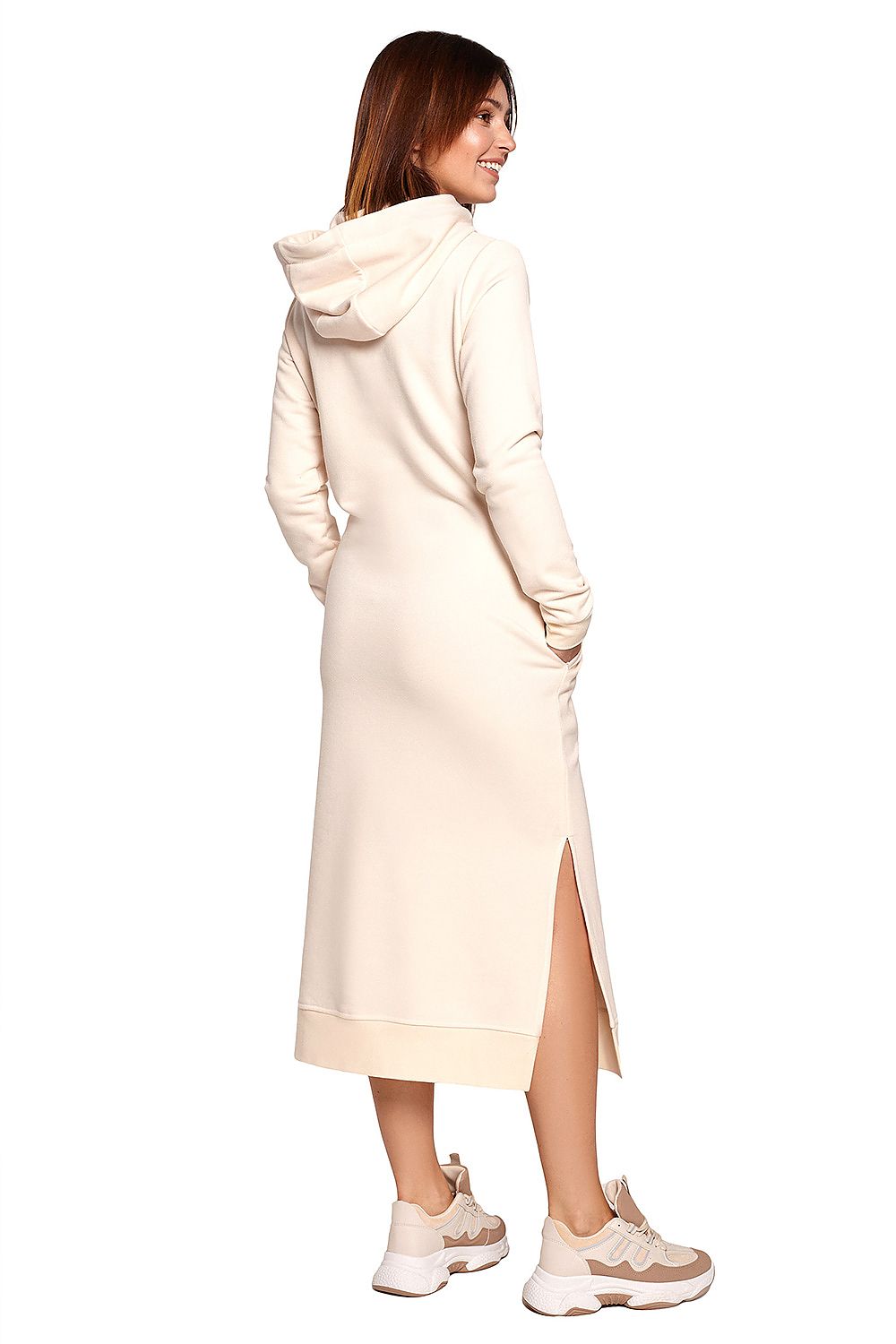 Glatt Strikk Dagskjole - BeWear til dame fra MS StyleHaven, laget av Bomull, farge beige, størrelse M, med long ermer, perfekt til dress