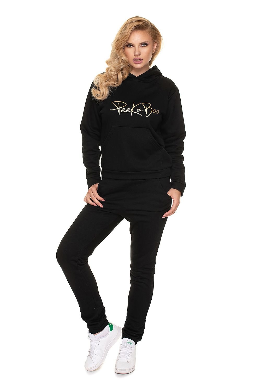 Koselig logo sweatset - PeeKaBoo til dame fra MS StyleHaven, laget av Bomull; Elastan, farge Svart, størrelse S/M, med long ermer, perfekt til casual; dress
