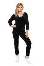 Luxe velour treningsdress fra PeeKaBoo til dame fra MS StyleHaven, laget av polyester; Velur, farge Svart, størrelse L/XL, med long ermer, perfekt til casual; dress