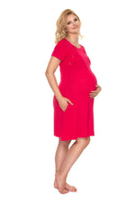 Easy Nursing Nightshirt fra PeeKaBoo til dame fra MS StyleHaven, laget av Viskose; Elastan, farge Rød, størrelse L/XL, med short; cap ermer, perfekt til casual; dress