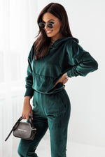 Louis Velour Set- IVON til dame fra MS StyleHaven, laget av polyester; Velur, farge Svart, størrelse 5XL/6XL, med sleeveless ermer, perfekt til casual; dress