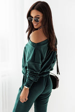 Velour Bliss – Elegant komfortsett IVON til dame fra MS StyleHaven, laget av polyester; Velur, farge Grønn, størrelse XS/S, med sleeveless ermer, perfekt til casual; dress