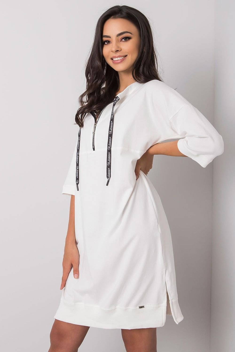 Dagkjole-Relevance til dame fra MS StyleHaven, laget av Bomull, farge beige 2, størrelse L/XL, med 45720 ermer, perfekt til casual; dress
