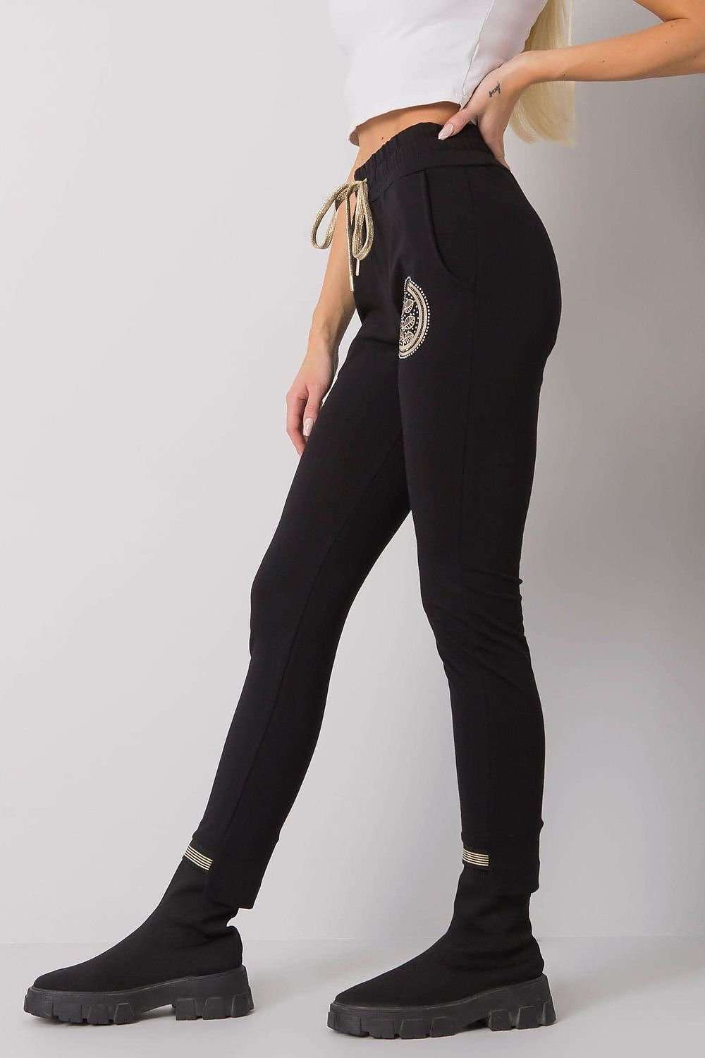 Urban svarte joggebuksene – Relevance til dame fra MS StyleHaven, laget av Bomull, farge Rosa, størrelse L, med long ermer, perfekt til casual; dress