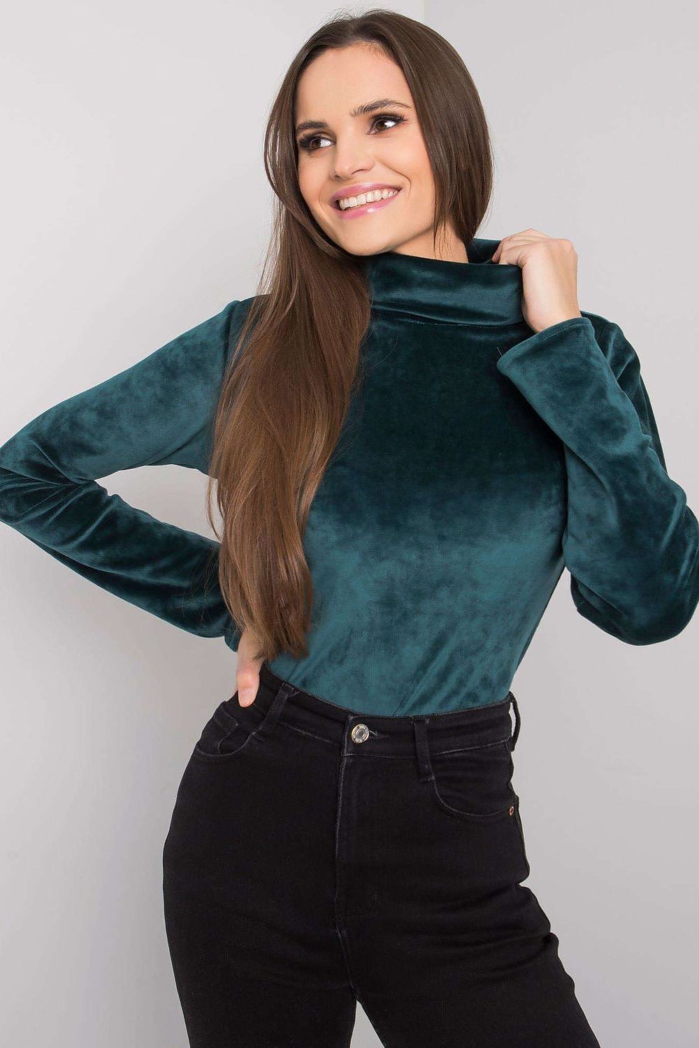 Høst turtleneck Lakerta til dame fra MS StyleHaven, laget av Bomull; Viskose; polyester; Elastan, farge Grønn, størrelse M/L, med long ermer, perfekt til casual; dress