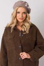 Oppdag vårt utvalg av stilfulle Svart Beret- AT til dame i ulike størrelser og kvalitetsmaterialer – perfekte til jobb; fritid og alle dager. Rask levering og gode priser hos MS Stylehaven. se mer!