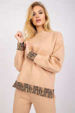 Oppdag vårt utvalg av stilfulle Beige Sett fancy til dame i ulike størrelser og kvalitetsmaterialer – perfekte til jobb; fritid og alle dager. Rask levering og gode priser hos MS Stylehaven. se mer!