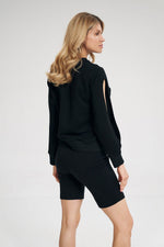 Oppdag vårt utvalg av stilfulle Svart Genser Figl til dame i ulike størrelser og kvalitetsmaterialer – perfekte til jobb, fritid og alle dager. Rask levering og gode priser hos MS Stylehaven. se mer!