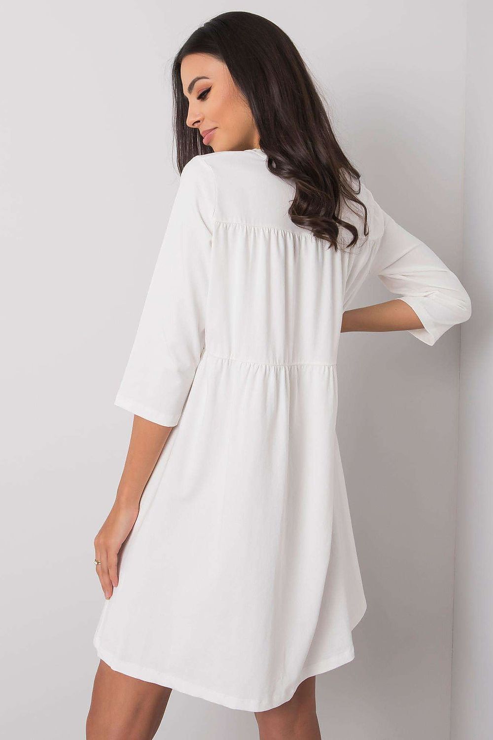 Stilig dagskjole med løs passform - Relevance til dame fra MS StyleHaven, laget av Bomull; Elastan-1, farge Hvit, størrelse L/XL, med 45720 ermer, perfekt til casual; dress