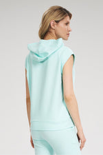 Oppdag vårt utvalg av stilfulle Gul Genser Figl til dame i ulike størrelser og kvalitetsmaterialer – perfekte til jobb, fritid og alle dager. Rask levering og gode priser hos MS Stylehaven. se mer!