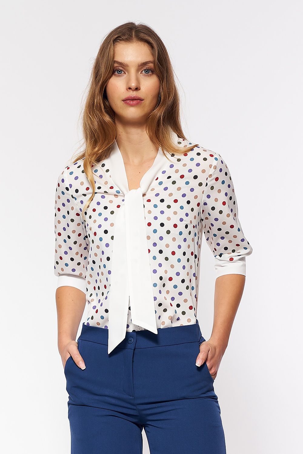 Kortermet skjorte Nife til dame fra MS StyleHaven, laget av polyester, farge beige, størrelse 36, med sleeveless ermer, perfekt til casual; dress