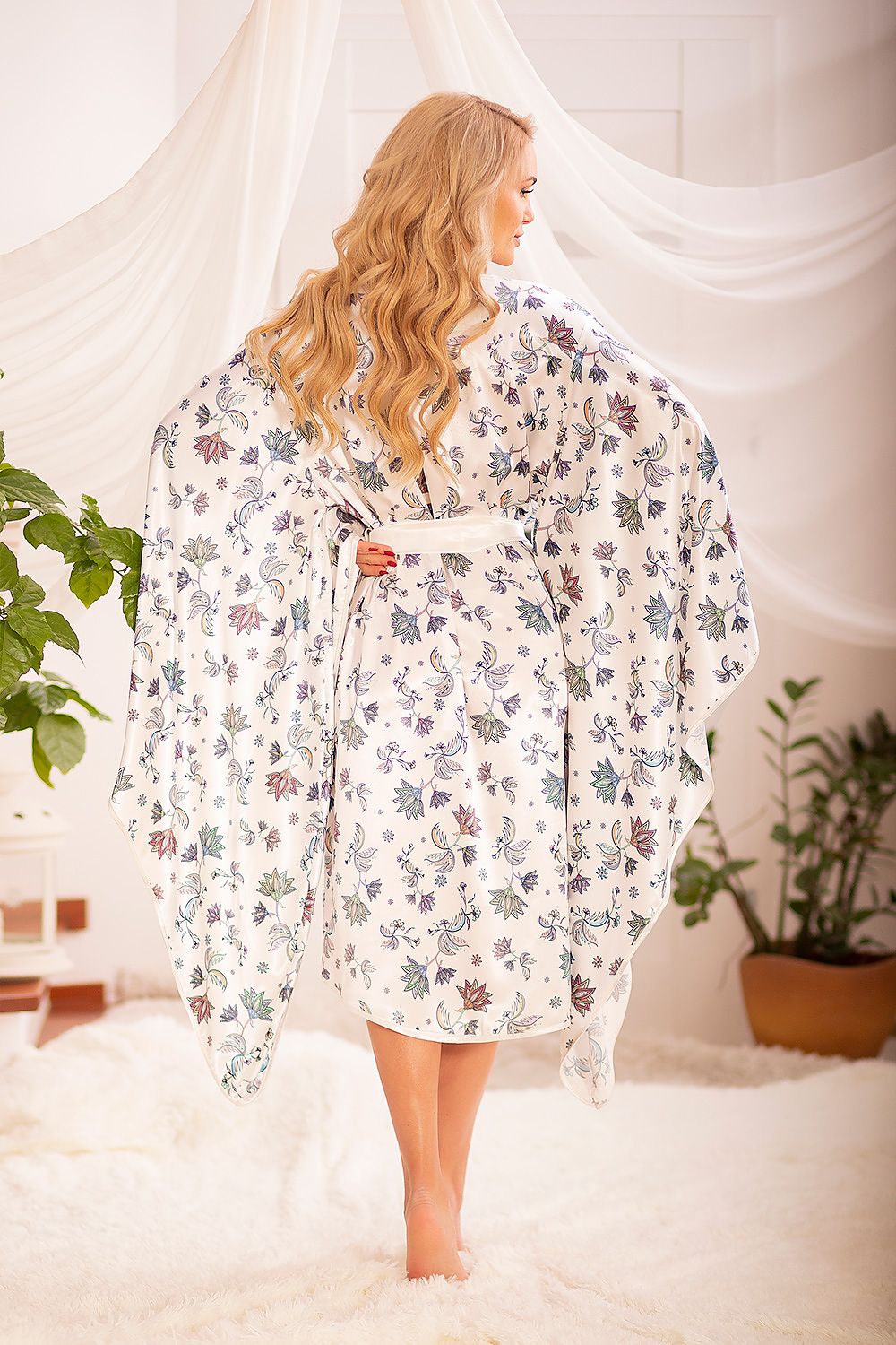 Hulhule Sateng Chemise av Kalimo til dame fra MS StyleHaven, laget av polyester; Elastan, farge beige, størrelse S, med long; 3-4 ermer, perfekt til casual; dress