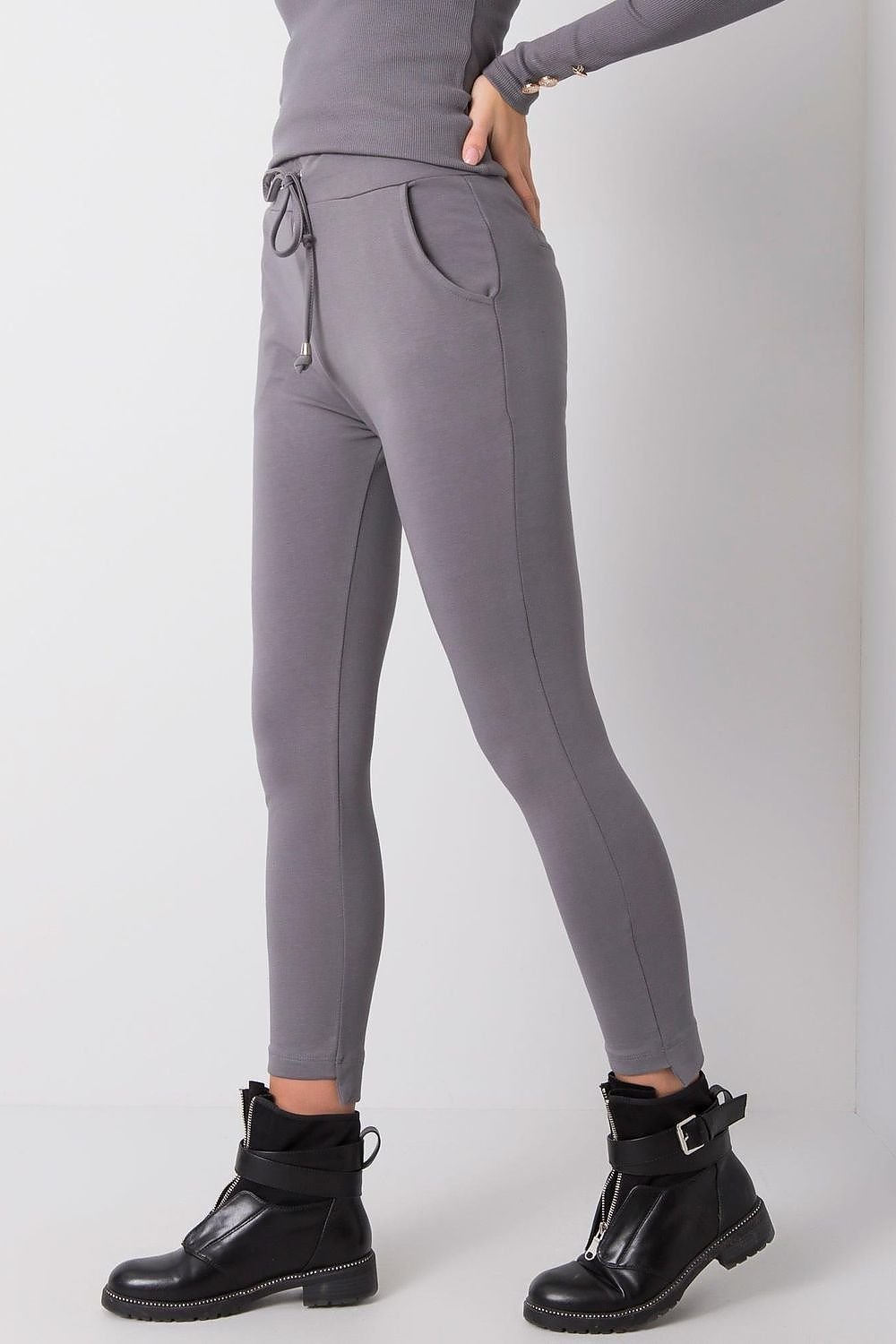 BFG – koniske joggebukser for kvinner med knytebånd i midjen til dame fra MS StyleHaven, laget av Bomull; Elastan-1, farge Grå, størrelse M, med long; 3-4 ermer, perfekt til casual; dress