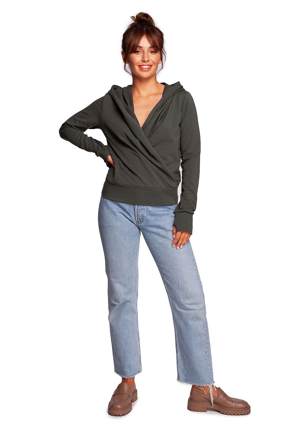 Elegant drapert hettegenser - BeWear til dame fra MS StyleHaven, laget av Bomull, farge Grønn, størrelse M, med long ermer, perfekt til dress