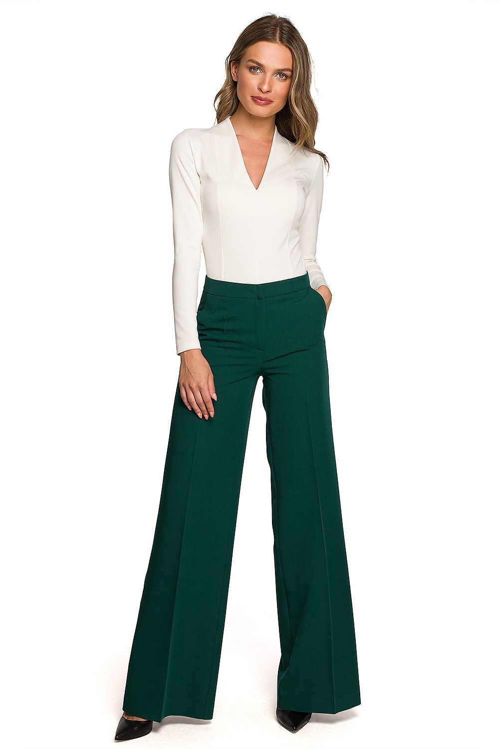 Damebukser Stylove til dame fra MS StyleHaven, laget av polyester; Viskose; Elastan, farge Grønn, størrelse s, med long ermer, bukselengde cropped, perfekt til dress