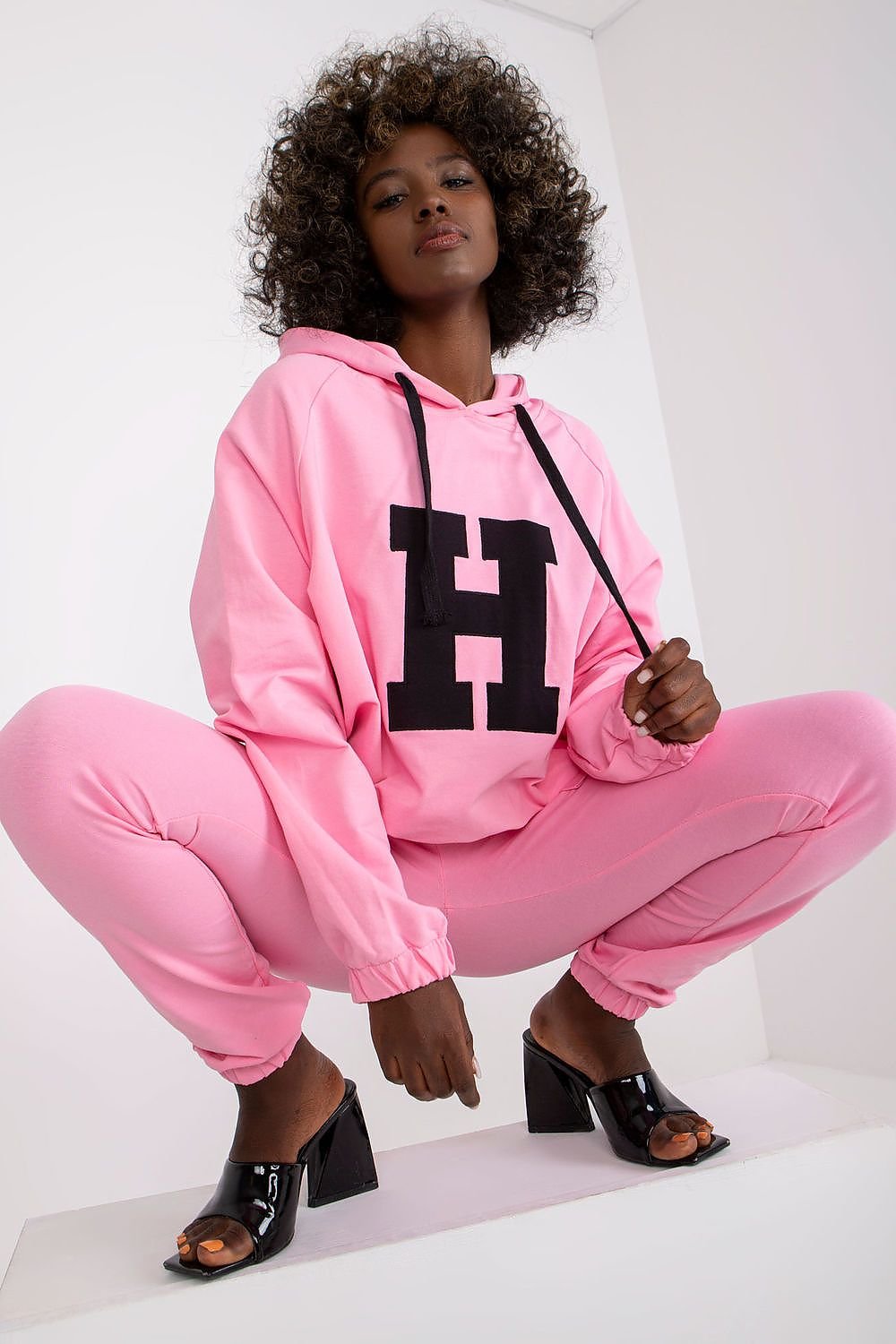 Sett - Relevance til dame fra MS StyleHaven, laget av Bomull, farge Svart, størrelse S/M, med 45720 ermer, perfekt til casual; dress