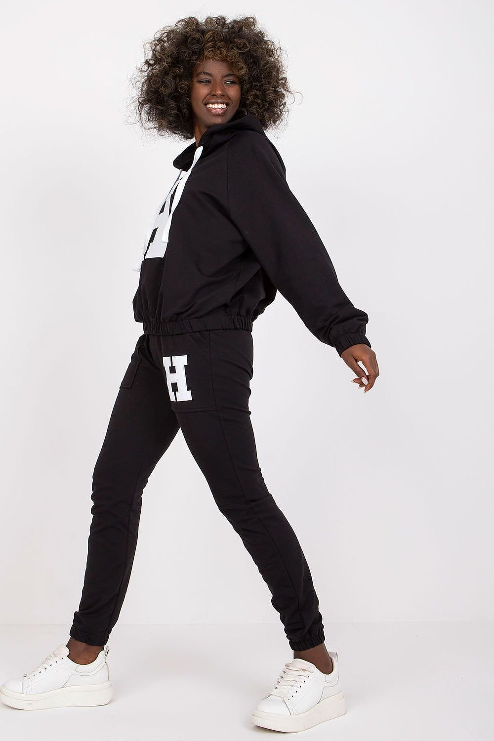 Sett - Relevance til dame fra MS StyleHaven, laget av Bomull, farge Svart, størrelse S/M, med 45720 ermer, perfekt til casual; dress