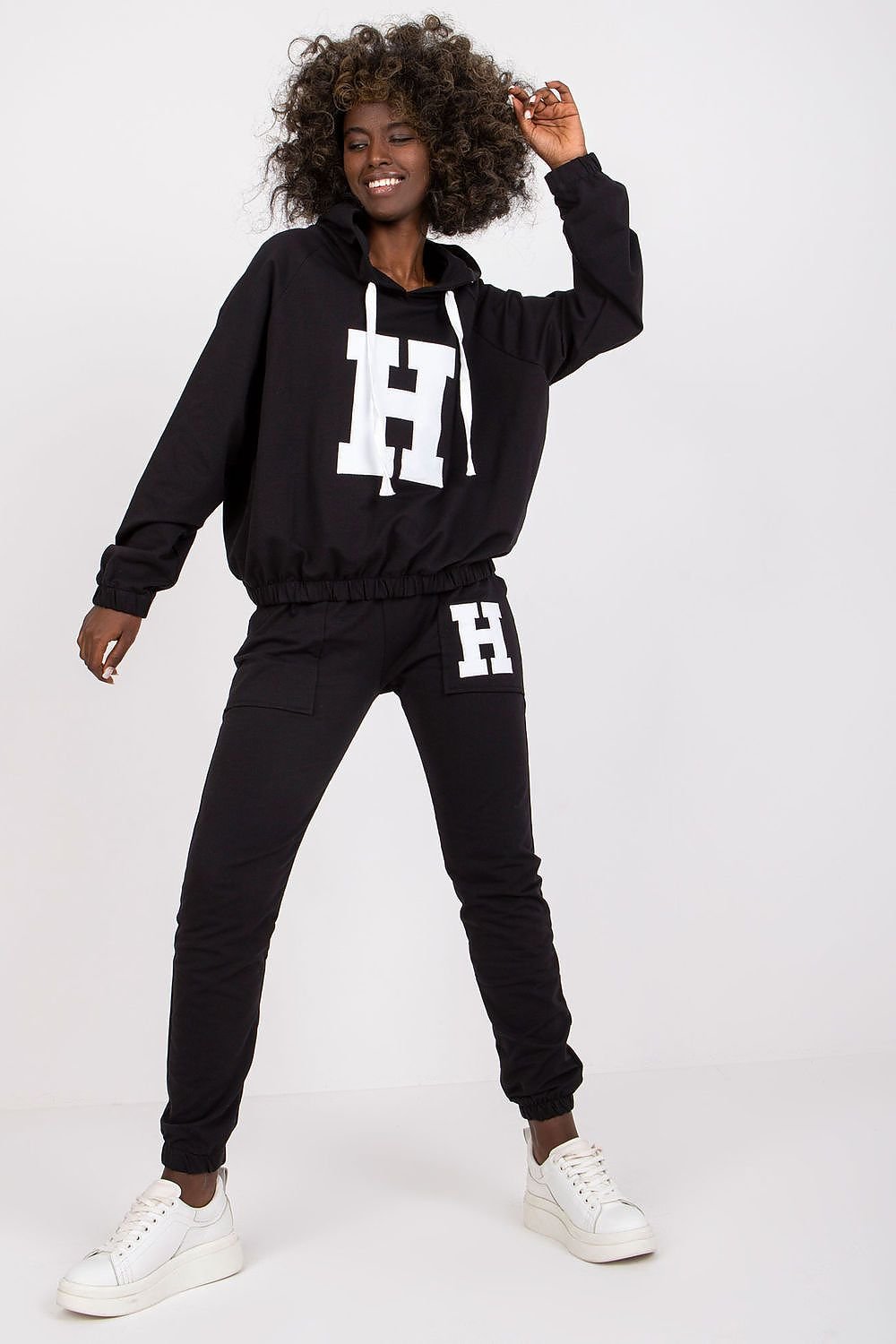 Sett - Relevance til dame fra MS StyleHaven, laget av Bomull, farge Svart, størrelse S/M, med 45720 ermer, perfekt til casual; dress