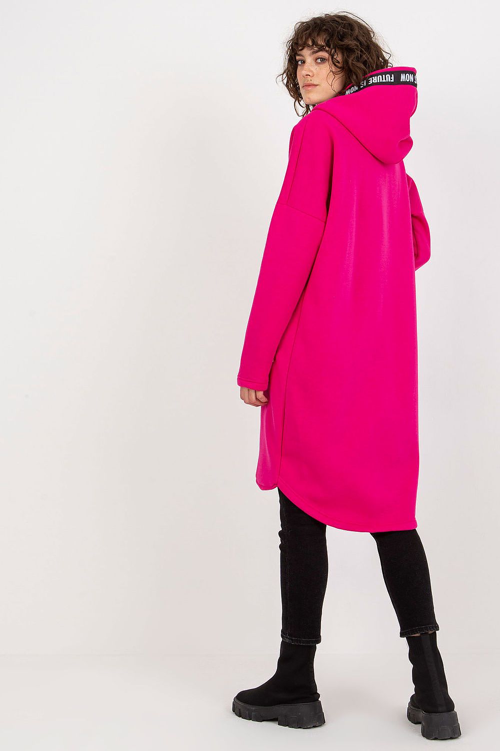 Oppdag vårt utvalg av stilfulle Grå Genser - Relevans til dame i ulike størrelser og kvalitetsmaterialer – perfekte til jobb; fritid og alle dager. Rask levering og gode priser hos MS Stylehaven. se mer!