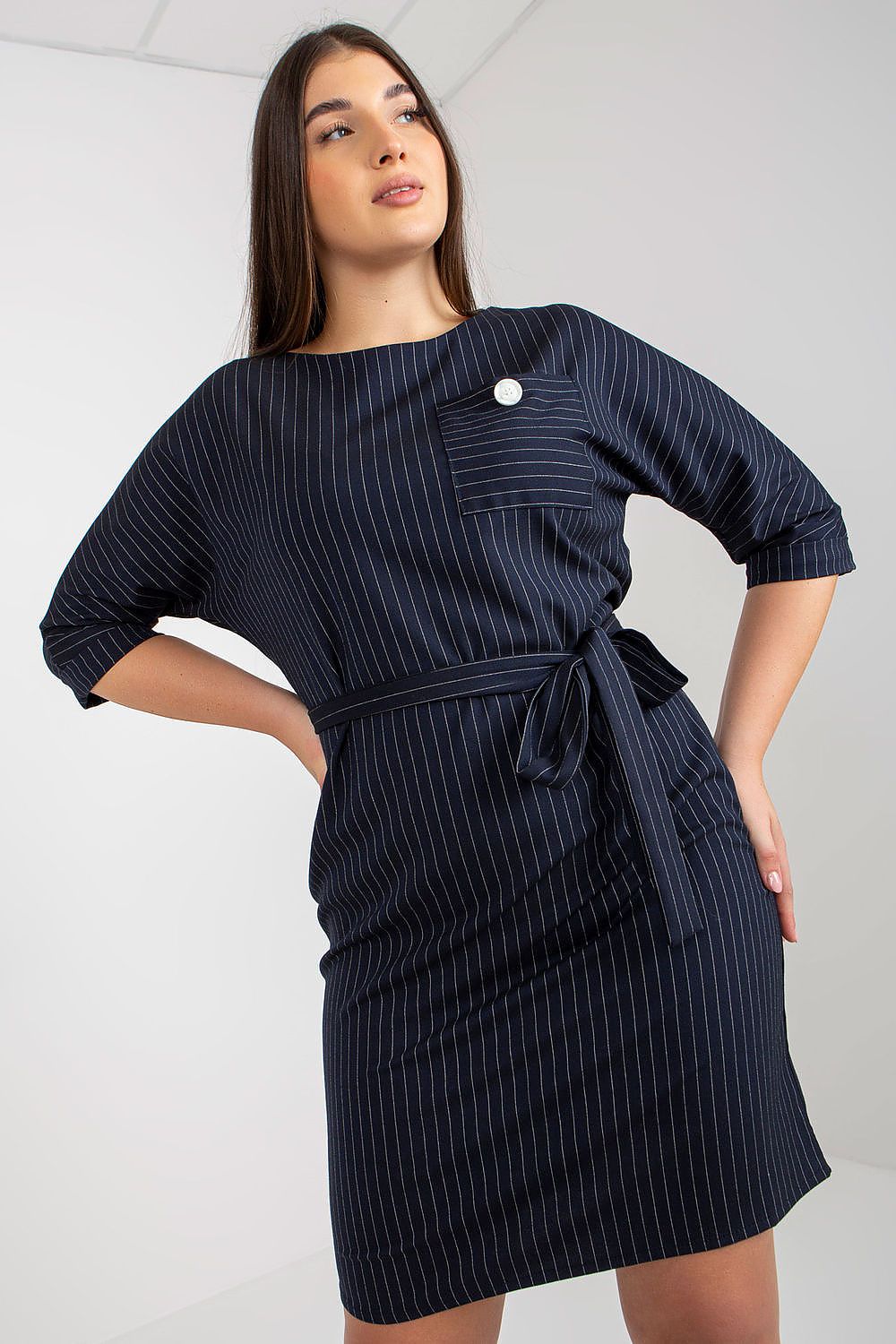 Lakerta Plus size Pencil Dress - 3/4 ermer til dame fra MS StyleHaven, laget av Ull; polyester, farge Grå, størrelse 40, med 45720 ermer, perfekt til casual; dress