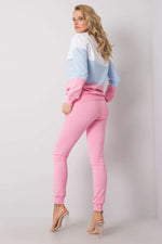 Oppdag vårt utvalg av stilfulle Beige Sett Rue Paris til dame i ulike størrelser og kvalitetsmaterialer – perfekte til jobb; fritid og alle dager. Rask levering og gode priser hos MS Stylehaven. se mer!