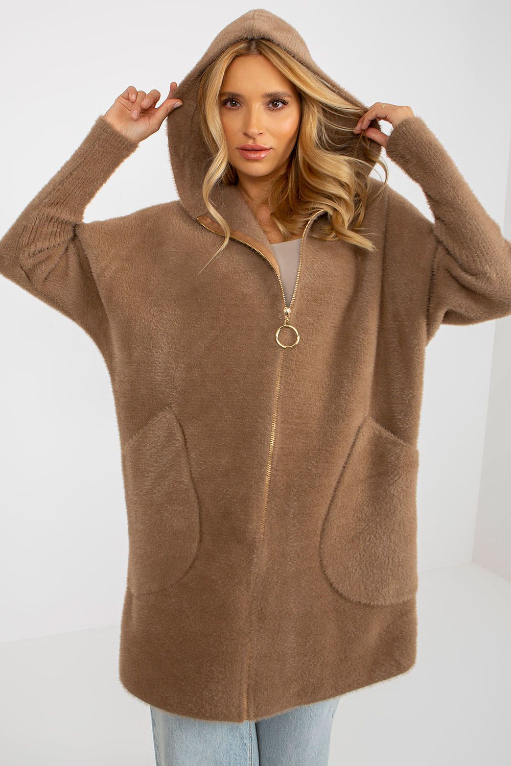 Oppdag vårt utvalg av stilfulle  Frakk MBM til dame i ulike størrelser og kvalitetsmaterialer – perfekte til jobb; fritid og alle dager. Rask levering og gode priser hos MS Stylehaven. se mer!