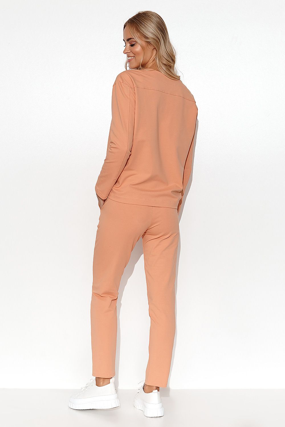 Sett Makadamia til dame fra MS StyleHaven, laget av Bomull, farge beige 2, størrelse 44/46, med long ermer, perfekt til casual; dress