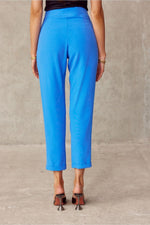 Timeless Grace – Roco Fashion Elegante Bukser med Rett Ben fra MS StyleHaven, størrelse 38, med long, bukselengde long, kjolelengde maxi, kjolestil sheath; mermaid; a-line; caftan; slip