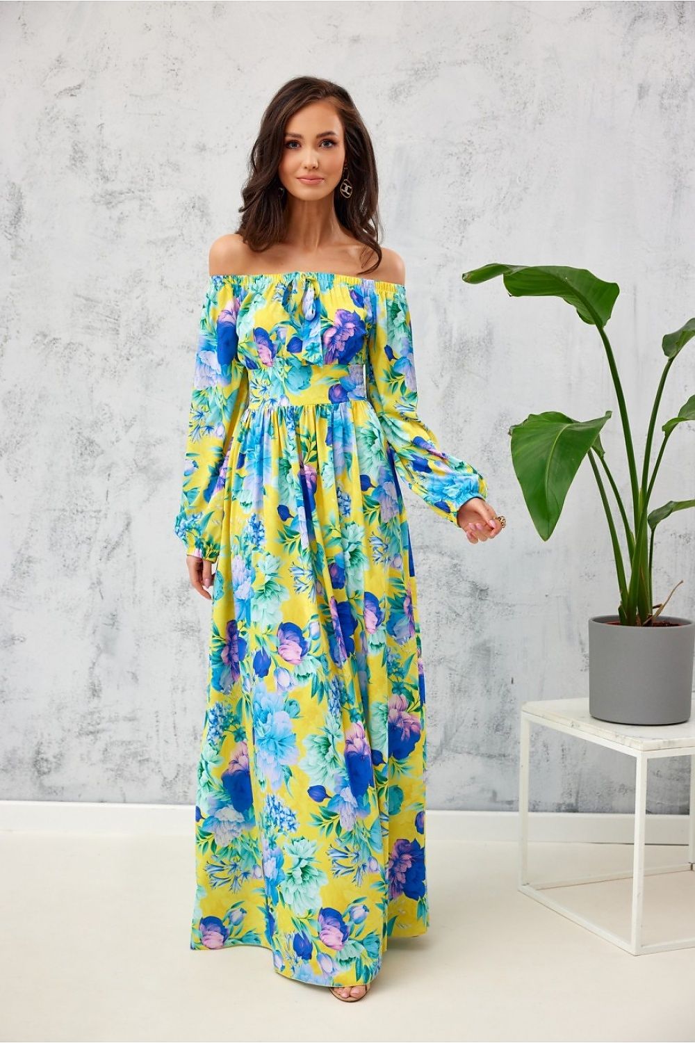 Maxi Elegance – Roco Fashion Spansk Maxikjole fra MS StyleHaven, størrelse 34, med long, bukselengde long, kjolelengde maxi, kjolestil sheath; mermaid; a-line; caftan; slip