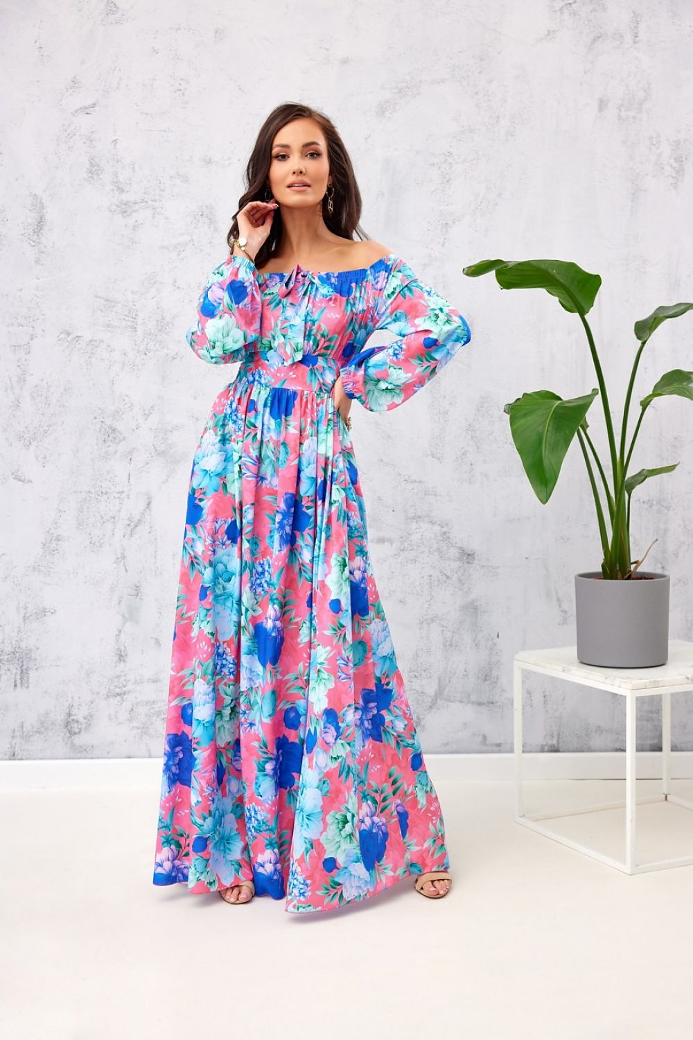 Maxi Elegance – Roco Fashion Spansk Maxikjole fra MS StyleHaven, størrelse 38, med long, bukselengde long, kjolelengde maxi, kjolestil sheath; mermaid; a-line; caftan; slip